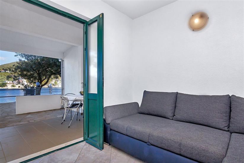 Apartment A8, for 5 persons