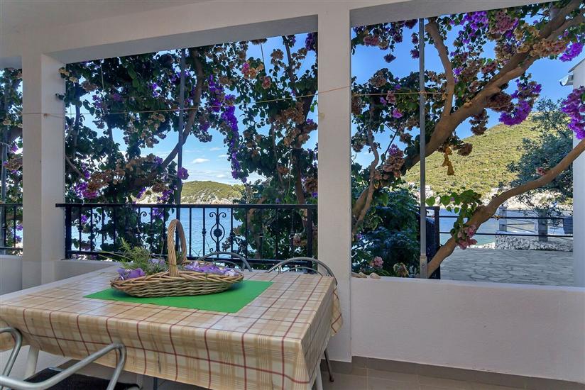 Apartment A9, for 5 persons