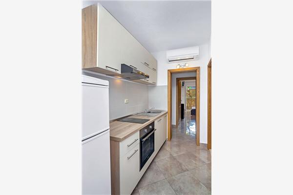 Apartment A9, for 5 persons