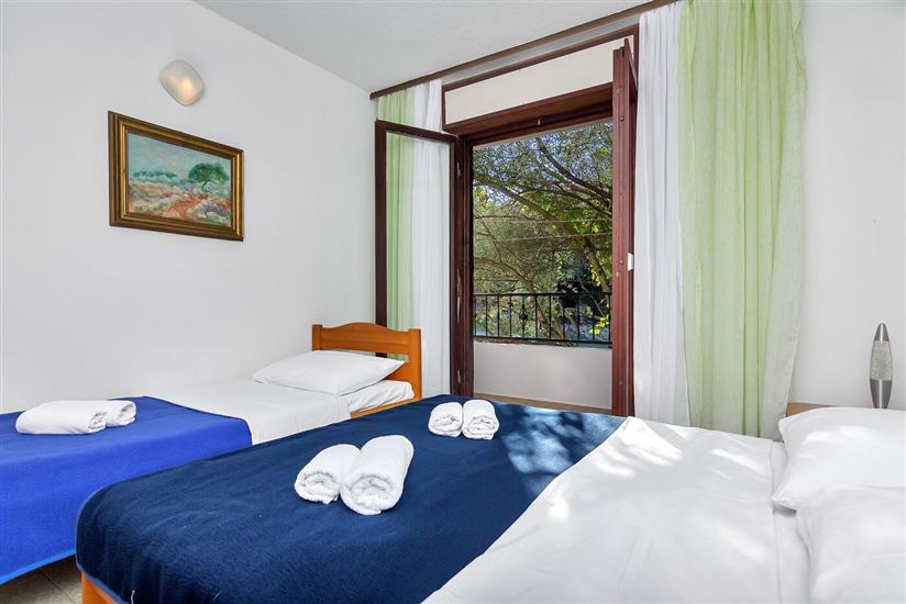 Apartment A10, for 5 persons