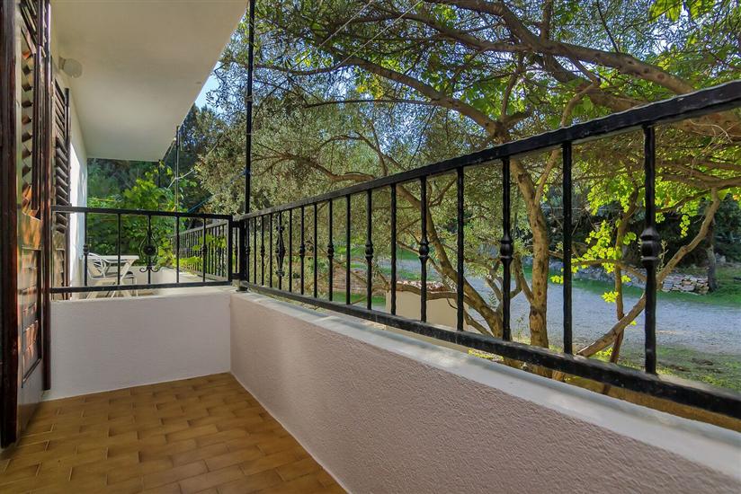 Apartment A10, for 5 persons