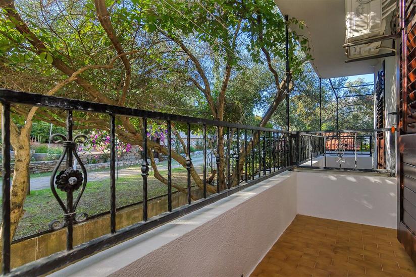 Apartment A10, for 5 persons