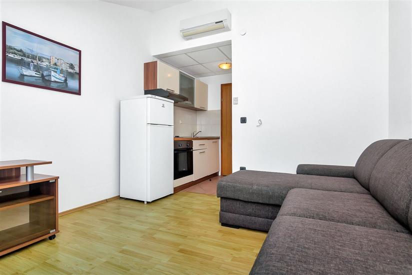 Apartment A11, for 5 persons