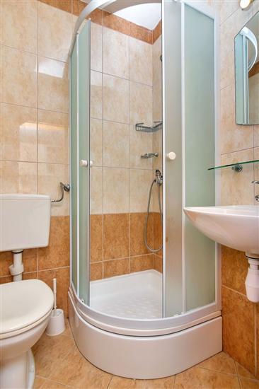 Apartment A11, for 5 persons