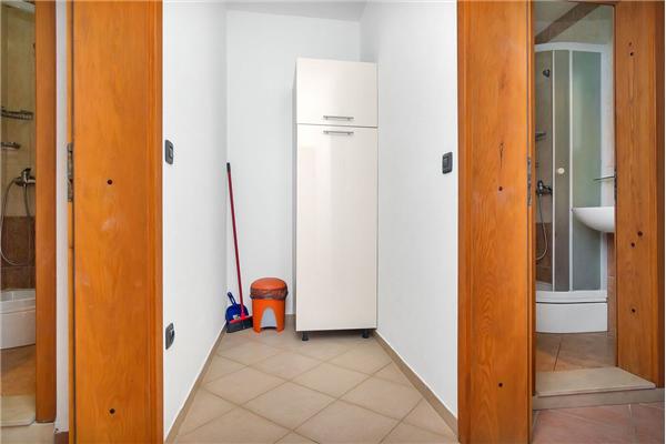 Apartment A11, for 5 persons