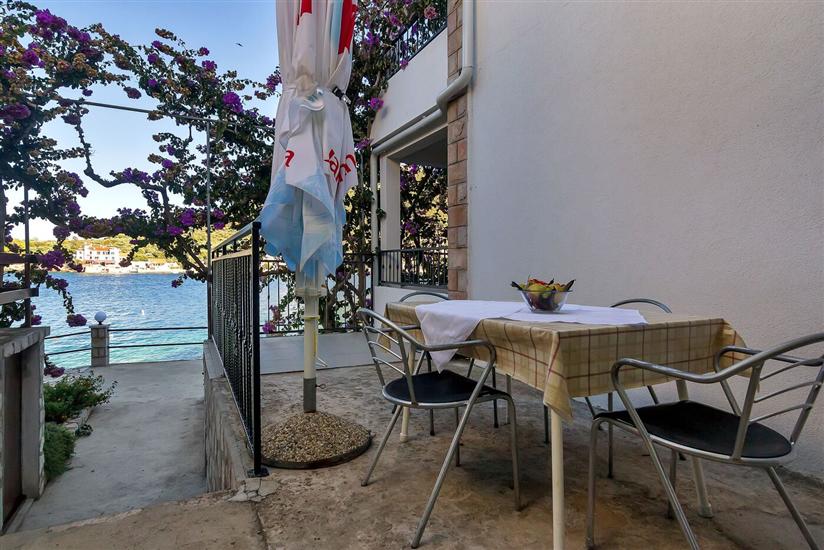 Apartment A13, for 8 persons