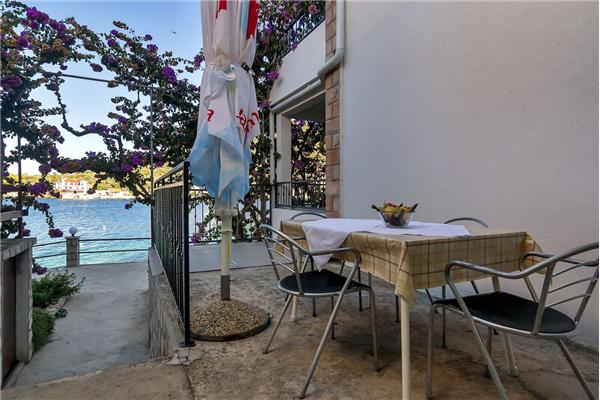 Apartment A13, for 8 persons