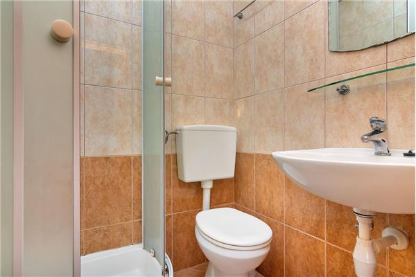 Apartment A14, for 8 persons