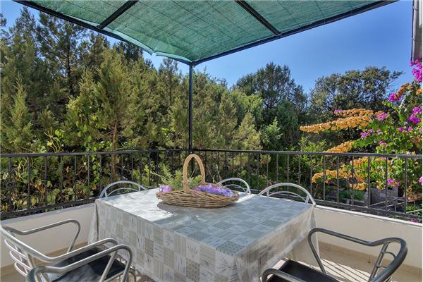 Apartment A14, for 8 persons