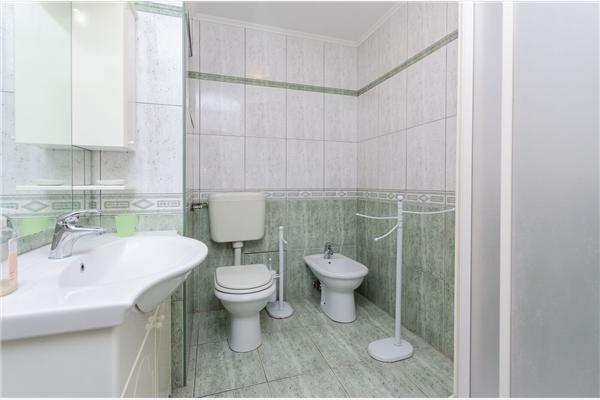 Apartment A1, for 6 persons