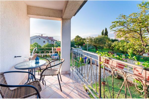 Apartment A1, for 6 persons