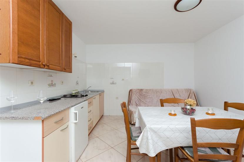 Apartment A1, for 6 persons