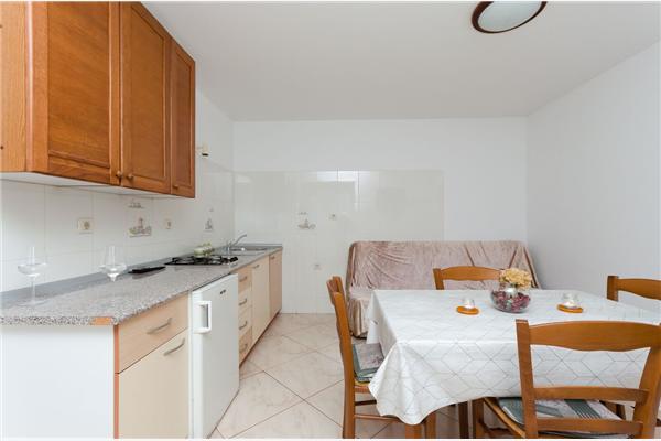 Apartment A1, for 6 persons