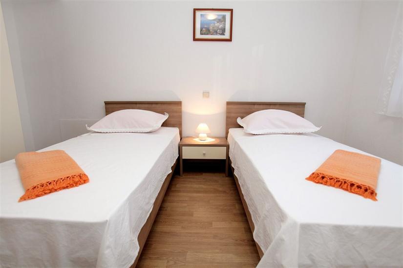 Apartment A3, for 5 persons