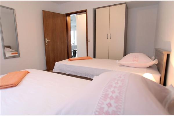 Apartment A3, for 5 persons