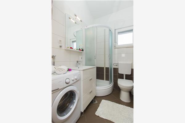 Apartment A5, for 6 persons