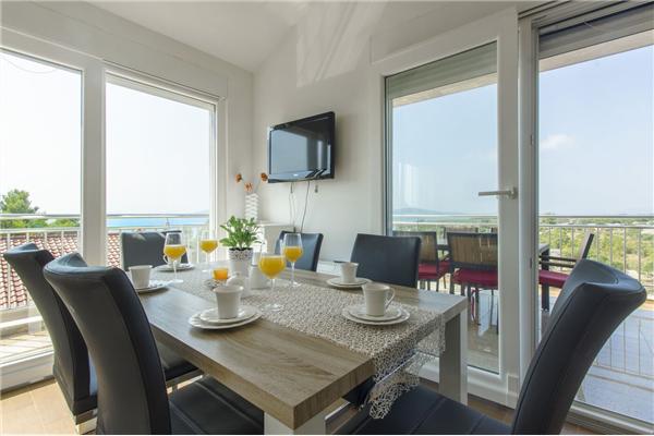 Apartment A5, for 6 persons