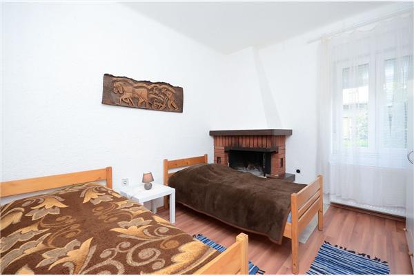 Apartment A1, for 5 persons