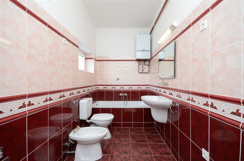 Apartment A1, for 5 persons