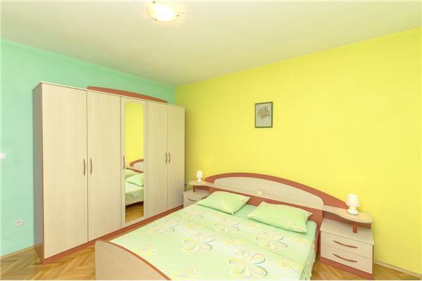 Apartment A4, for 4 persons