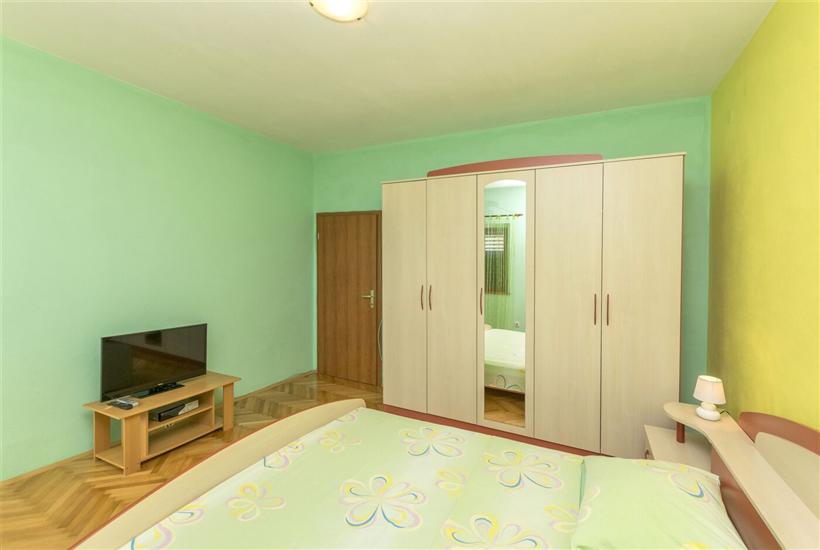 Apartment A4, for 4 persons