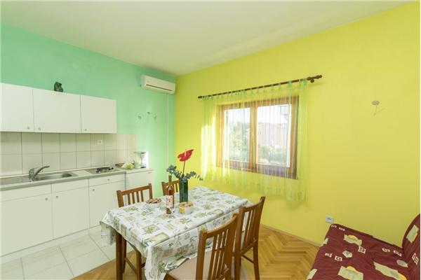 Apartment A4, for 4 persons