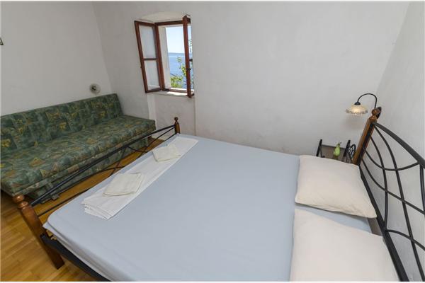 Apartment A1, for 5 persons