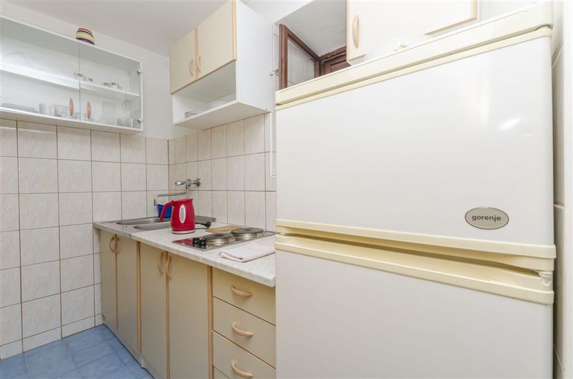 Apartment A1, for 5 persons