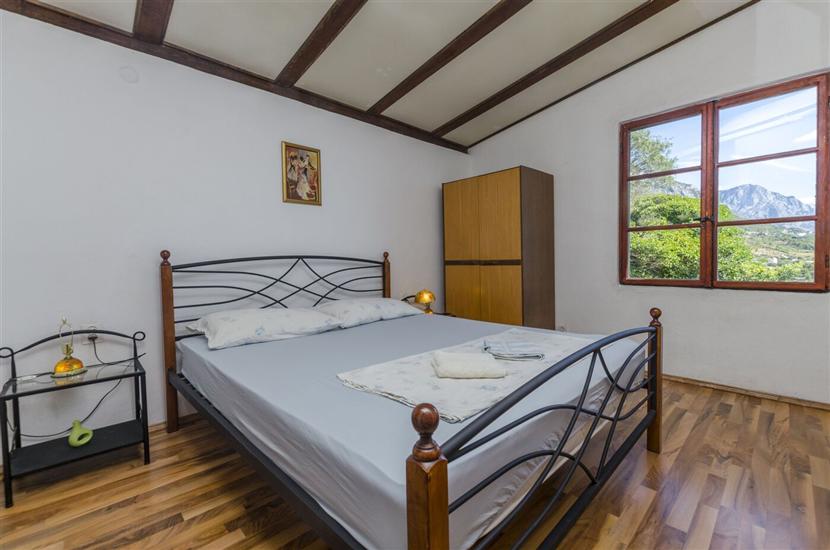 Apartment A2, for 5 persons