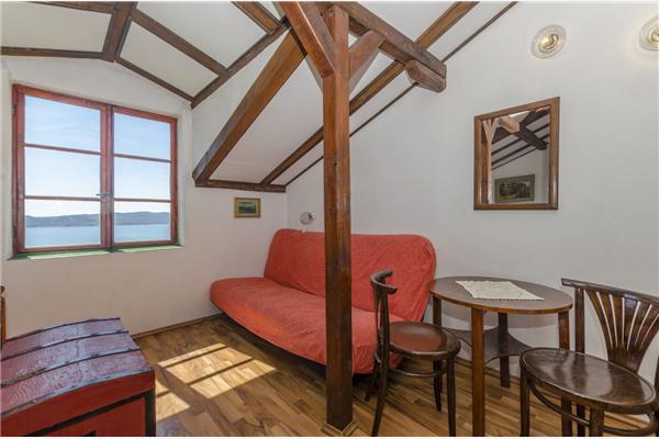 Apartment A2, for 5 persons