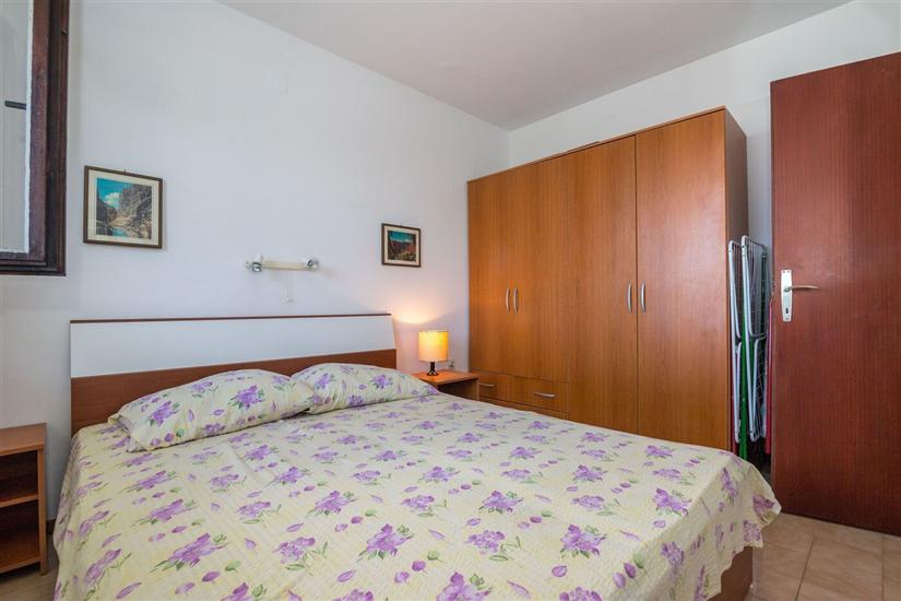 Apartment A2, for 5 persons