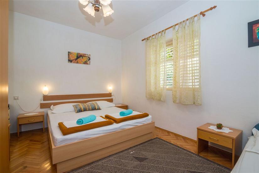Apartment A1, for 5 persons