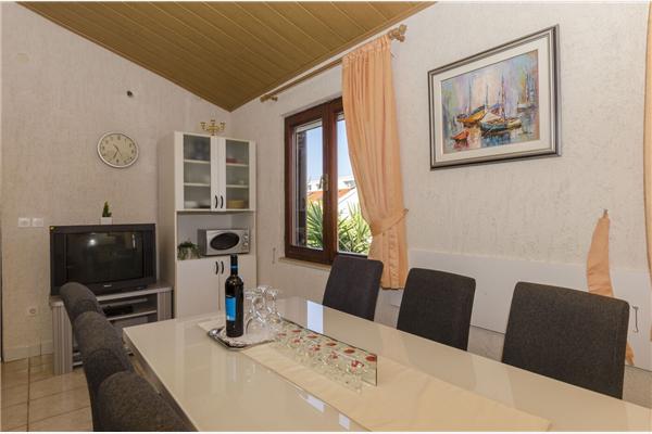 Apartment A3, for 5 persons