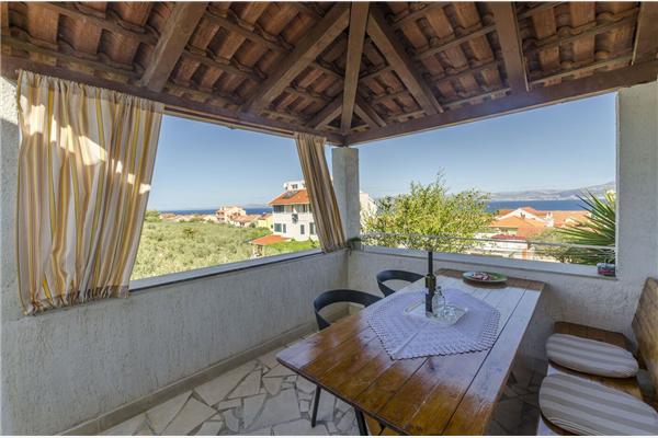 Apartment A3, for 5 persons