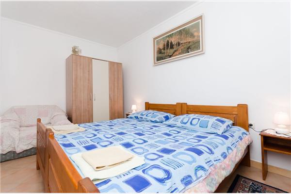 Apartment A2, for 3 persons