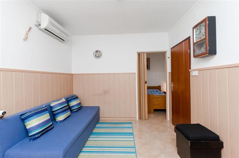 Apartment A2, for 3 persons
