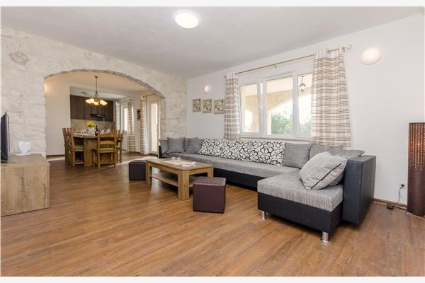 Apartment A1, for 10 persons