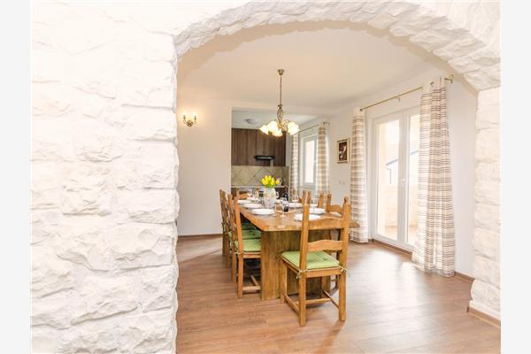 Apartment A1, for 10 persons