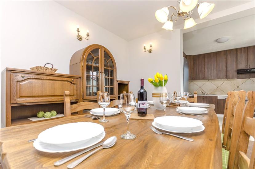 Apartment A1, for 10 persons