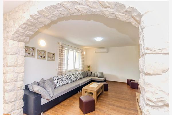 Apartment A1, for 10 persons