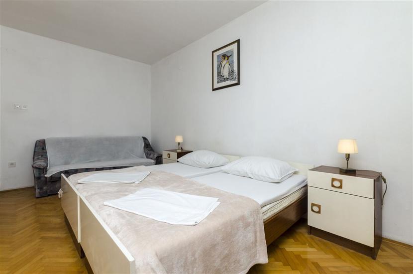 Apartment A4, for 3 persons