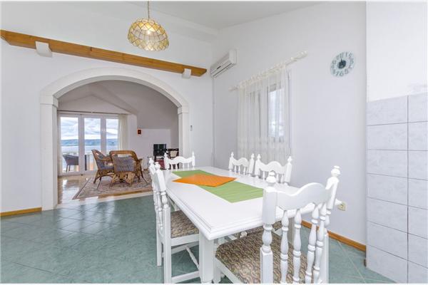 Apartment A1, for 4 persons