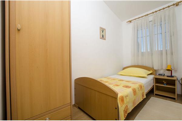 Apartment A1, for 3 persons