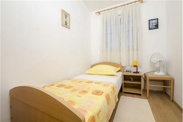 Apartment A1, for 3 persons