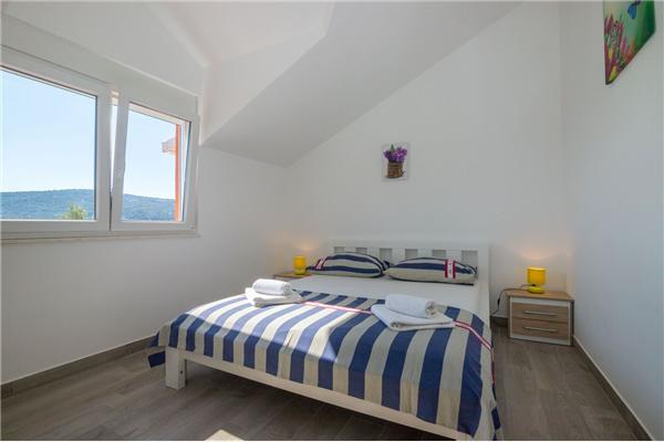 Apartment A1, for 4 persons