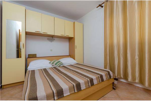 Apartment A4, for 3 persons