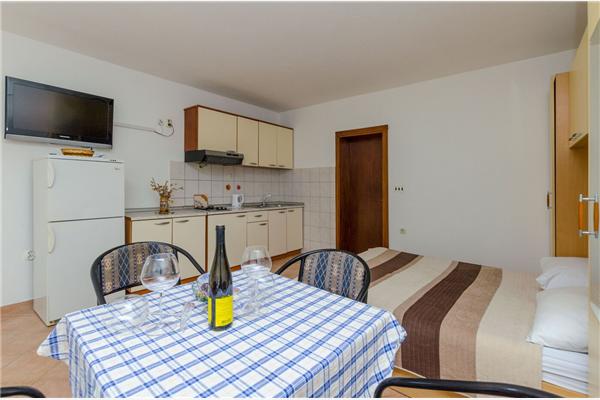 Apartment A5, for 4 persons