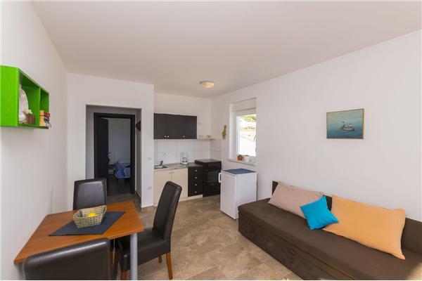 Apartment A2, for 3 persons