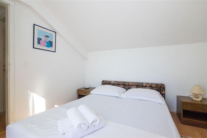 Apartment A1, for 6 persons