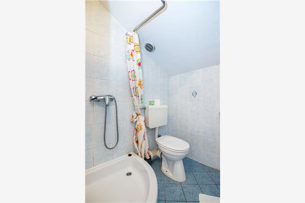 Apartment A1, for 6 persons